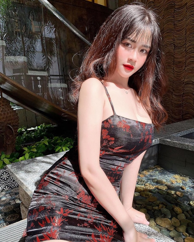 Chẳng những có diện mạo xinh đẹp, Thu Thảo còn có vóc dáng ấn tượng ở tuổi dậy thì.