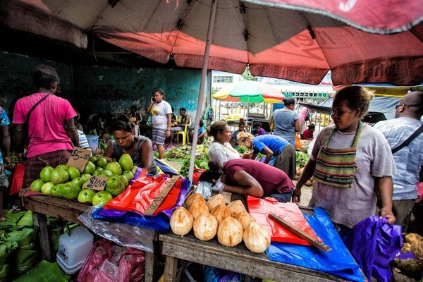 Khu chợ trung tâm này bày bán rất nhiều sản vật địa phương. Ảnh Sina