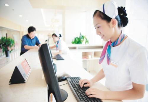 Đừng đợi ốm mới đi khám: Hàng năm nên định kỳ đi kiểm tra sức khỏe toàn diện một lần, đây là cách bảo vệ sức khỏe tốt nhất dành cho mọi người, đặc biệt là người già. Ảnh: woshipm.