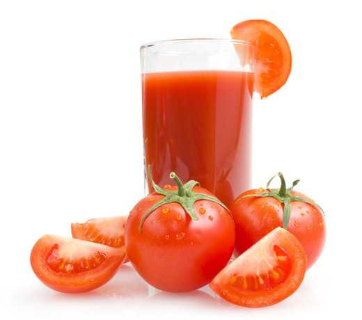 Do cà chua chứa làm lượng vitamin C rất cao sẽ giúp ức chế tyrosinase là một trong những enzyme có tác dụng tổng hợp ra melanin tạo sắc tố da, làm mờ vết thâm nám trên da hiệu quả, an toàn. Ảnh: sznews.