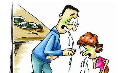 Nếu nghi ngờ bệnh nhân bị ngộ độc thực phẩm hoặc trúng độc cần cung cấp mẫu thực phẩm bệnh nhân đã ăn để hỗ trợ tốt nhất cho công tác chữa trị. Ảnh: huachennews.