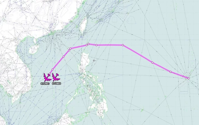 Hôm qua, 26/3, hai máy bay ném bom B-52 của Mỹ đã cất cánh từ đảo Guam bay qua biển Đông của Việt Nam tới Malaysia để tham dự Triển lãm Hàng hải và Hàng không Quốc tế LIMA 2019 hiện đang được tổ chức tại đây. Nguồn ảnh: QQ.