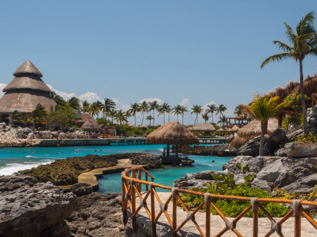 Tháng 2 - Cancun, Mexico: Thành phố Cancun cực kỳ đông đúc vào dịp Giáng sinh và năm mới, nhưng một kỳ nghỉ vào tháng 2 rất lý tưởng dành cho du khách có cho phí eo hẹp vì giá vé máy bay vào thời điểm này tương đối rẻ.