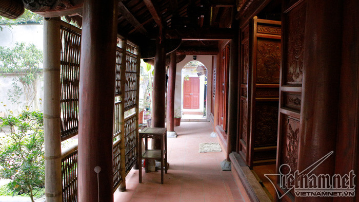 Những dãy nhà toàn gỗ quý