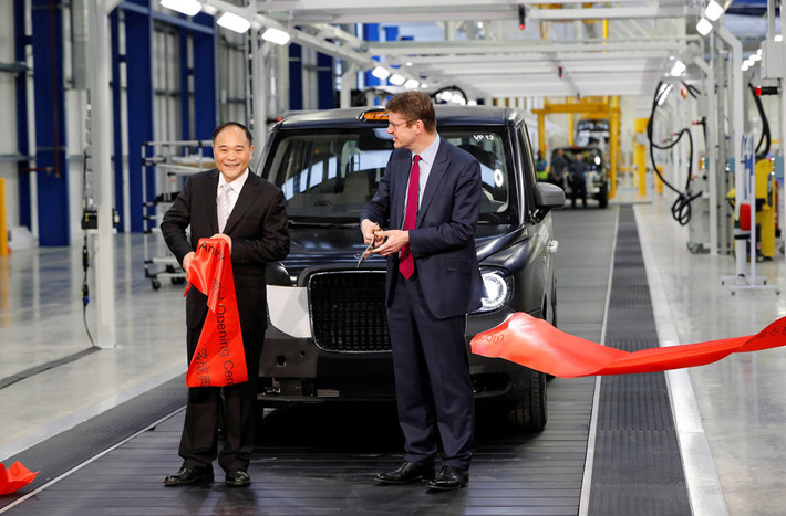 Volvo nhanh chóng quay trở. Doanh thu tại thị trường châu Âu, Mỹ và Trung Quốc tăng mạnh. Thậm chí thay đổi cả định vị thương hiệu, vươn lên cạnh tranh ở phân khúc hạng sang của Mercedes-Benz, BMW và Audi. Năm năm 2017, doanh số bán hàng của Volvo tăng 7%, đạt hơn 500.000 xe, cao nhất trong suốt lịch sử hình thành. Khu vực châu Á - Thái Bình Dương tăng 20%, do thị trường lớn nhất của Volvo là Trung Quốc tăng trưởng mạnh. Hakan Samuelsson, Giám đốc điều hành Volvo nói rằng công ty đã phát triển mạnh mẽ khi Geely mua lại Volvo. Ông Li Shufu mang đến khoản đầu tư 11 tỷ USD và luôn giữ vững văn hóa Thụy Điển trong quá trình phát triển sản phẩm của Volvo. Tham vọng vươn ra thế giới Mua Volvo là thương vụ đình đám của Geely, nhưng không phải đầu tiền. Năm 2006, tập đoàn Trung Quốc thâu tóm Manganese Bronze Holdings (MBH), một công ty kỹ thuật ở Anh thành lập đầu thập niên 60. MBH sau đó thành lập một liên minh với Geely để cho ra đời công ty taxi London. Công ty này sản xuất taxi đen (Black Taxi), một trong những biểu tượng của Anh quốc.
