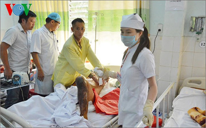 Cưa bom ở Gia Lai khiến 3 người thương vong: Vụ nổ xảy ra vào trưa ngày 14/10/2014 tại xã Ia Bồ huyện Đức Cơ, tỉnh Gia Lai. Khi 3 người đi tìm phế liệu thì phát hiện quả bom nên đã cùng nhau cưa để lấy thuốc nổ. Quả bom phát nổ khiến 2 nạn nhân tử vong tại chỗ, một người bị thương nặng.