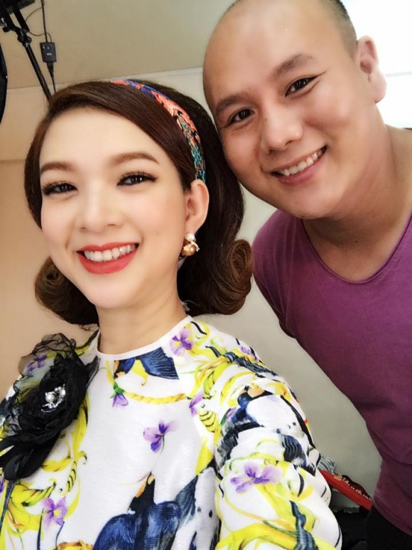 Phạm Thanh Thảo từng là một giọng ca nổi đình đám với những ca khúc thành công như: "Không cần phải hứa đâu em", "Nước hoa cô độc",... Đồng thời cô từng đảm nhiệm vai trò MC của nhiều chương trình trên kênh HTV như: Vườn âm nhạc, Giai điệu tình yêu, Quà tặng trái tim,...