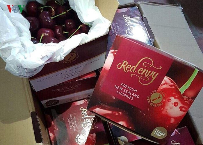 Có những loại cherry cỡ to, nhập khẩu từ Mỹ, Úc, Canada... giá có thể lên tới gần 700.000 đồng/kg.