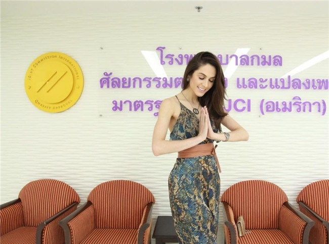 Cô nàng có kinh nghiệm làm người mẫu ảnh.