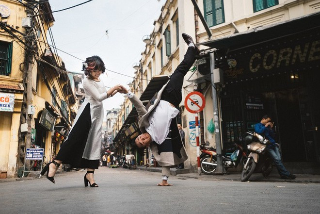 Ngọc Anh chia sẻ tình yêu của cô và Gia Minh vốn dĩ là một cái duyên, hai người gặp nhau cũng vì đam mê. Sau này yêu nhau rồi, cùng nhau đi tập lại càng hiểu nhau hơn. “Cũng có đôi lúc cãi nhau vì chính sở thích chung khi Minh mải tập đến nỗi quên cả người yêu, nhưng rồi mọi chuyện lại đâu vào đấy. Minh lúc nào cũng ngọt ngào và chiều chuộng mình”.