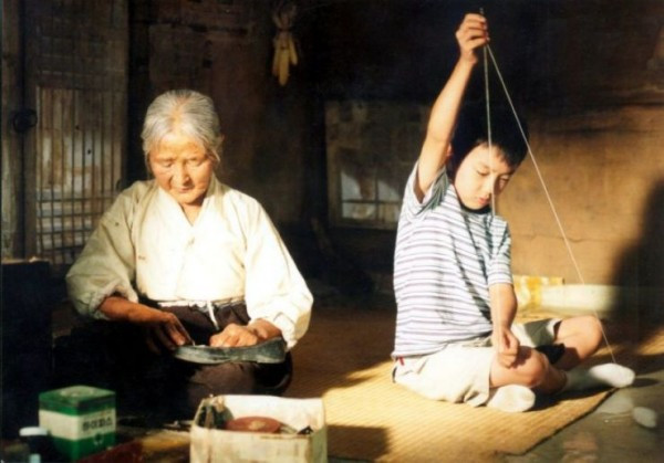 Bộ phim lấy bối cảnh ở một vùng núi, không màu mè hoa lệ. Với những tình tiết nhẹ nhàng, ý nghĩa sâu sắc sẽ chạm tới trái tim của người xem ngay từ những khúc đầu.