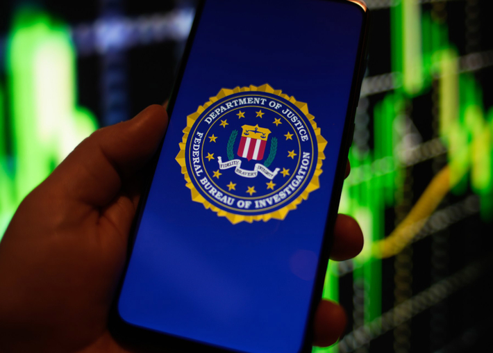 FBI cảnh báo về một hình thức lừa đảo mới qua tin nhắn nhắm vào người dùng iPhone và Android. (Ảnh: genz)