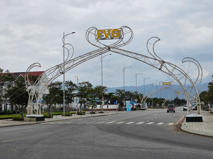 Khu đô thị Vịnh An Hòa City là dự án đất nền, nhà phố của tập đoàn FVG nằm ở vị trí đắc địa trên địa bàn huyện Núi Thành, tỉnh Quảng Nam.