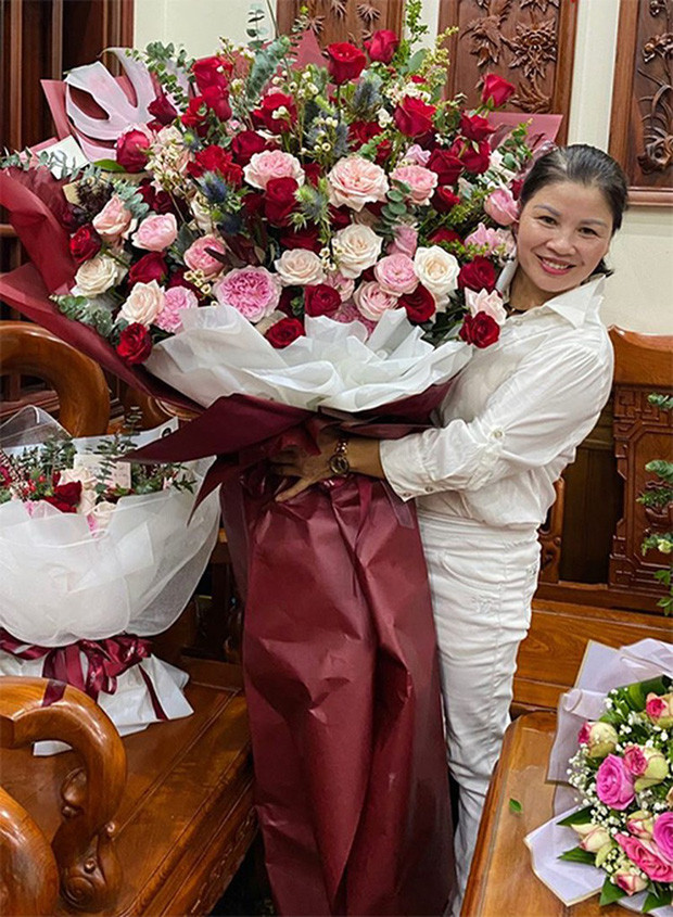 Kể từ khi hẹn hò với Quang Hải, Huỳnh Anh đã chiếm được tình cảm từ những người thân gia đình chàng cầu thủ. Cho dù đến nay họ đã chia tay nhưng mối quan hệ này vẫn luôn khiến nhiều người ghen tị.