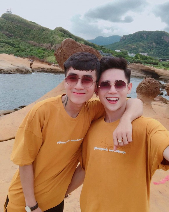 Mỗi người đều sở hữu trang cá nhân hàng nghìn lượt theo dõi và là cặp đôi nổi tiếng được nhiều người biết đến từ trước.