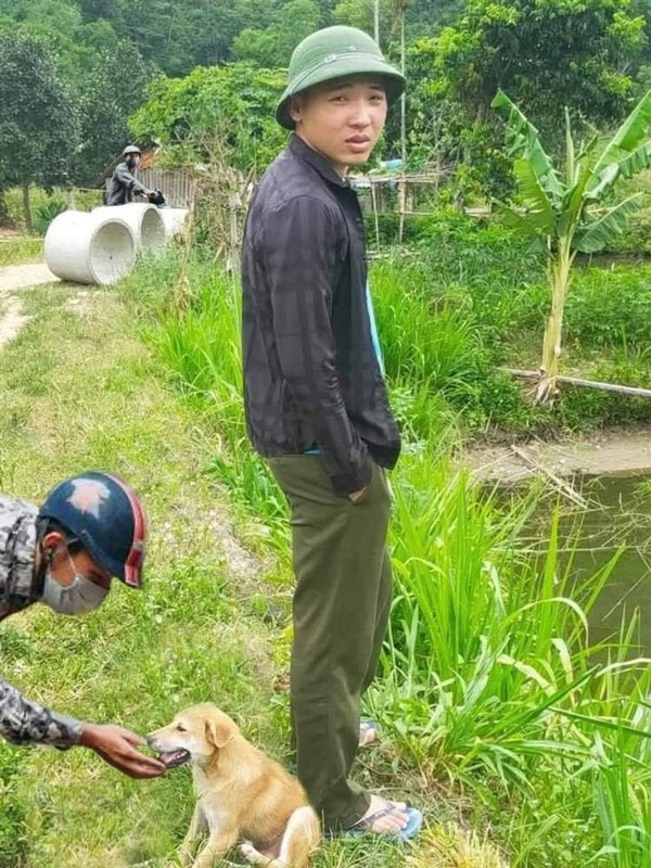 Và rồi điều gì đến cũng phải đến... chú cún biến mất trong tích tắc.