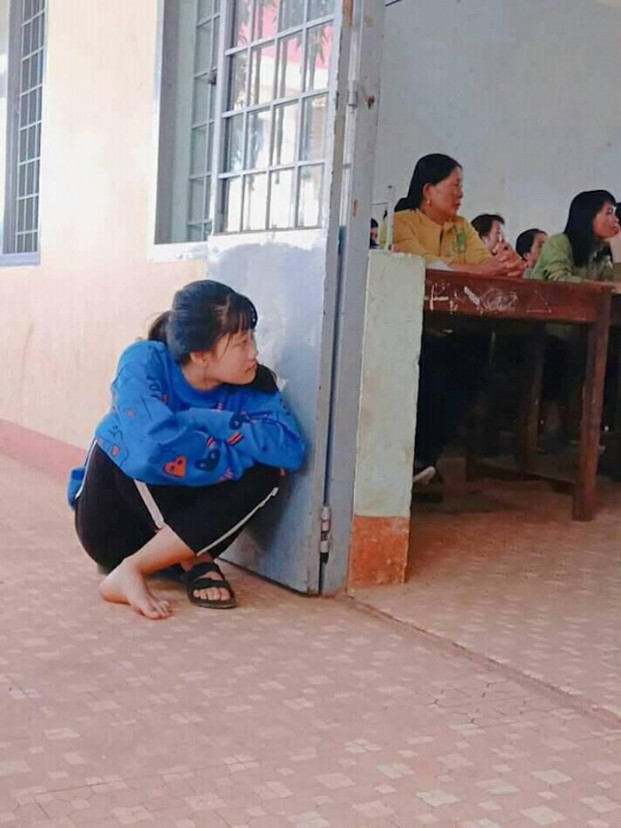 Với học sinh ngoan ngoãn, học giỏi thì không sao, nhưng với những ai học yếu hoặc “trót” nghịch ngợm trên lớp, bị phê bình nhiều, thì họp phụ huynh đúng là “nỗi ám ảnh” không thể nào quên.