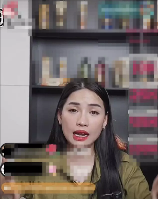 So với lần chuẩn bị livestream lần này, trước đó Hà Linh từng gây tranh cãi với màn bán hàng trên TikTok nhưng giới thiệu nhập nhằng, không rõ ràng. Ảnh: Chụp màn hình TikTok Võ Hà Linh
