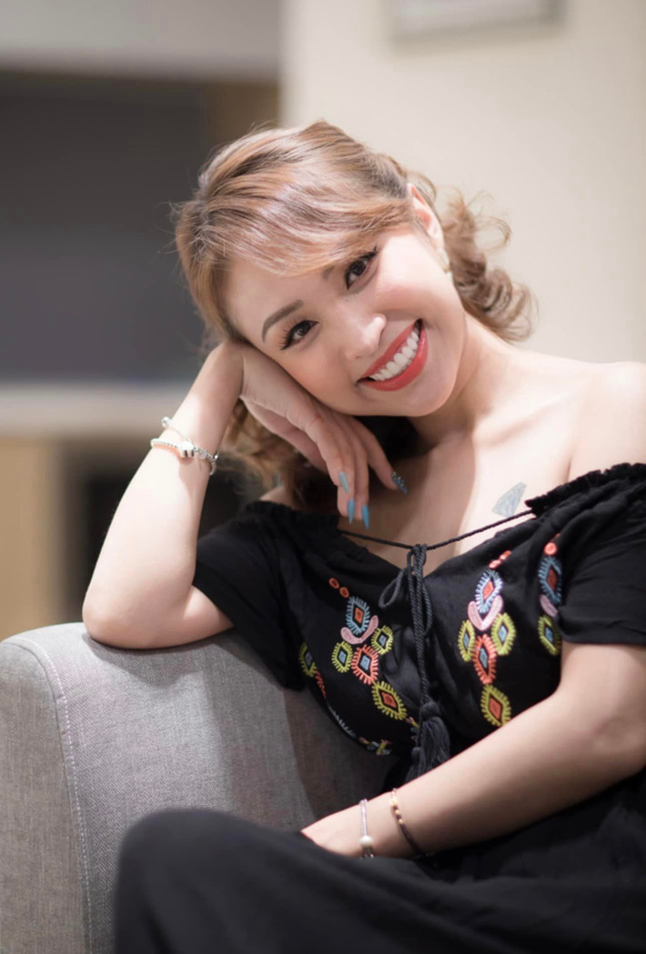 Nhìn mâm cúng thôi nôi của bé Vừng mới thấy được đúng chuẩn con nhà giàu.