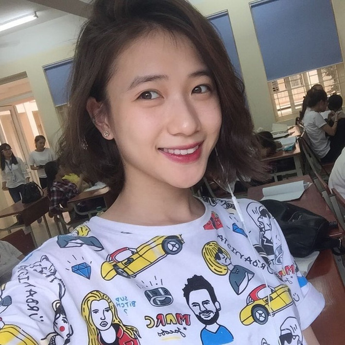 Cô nhận nhiều thiện cảm nhờ vẻ ngoài sáng, dịu dàng và hút mắt dù không trang điểm nhiều. Từ đó, biệt danh "hot girl bế giảng" cũng gắn liền với cô.