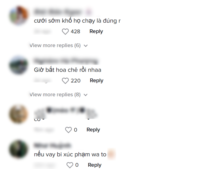 Hoa cưới là đồ vật tượng trưng cho ngày thành hôn của các cặp đôi, việc bắt hoa cưới như trao duyên đến người may mắn có được nó.