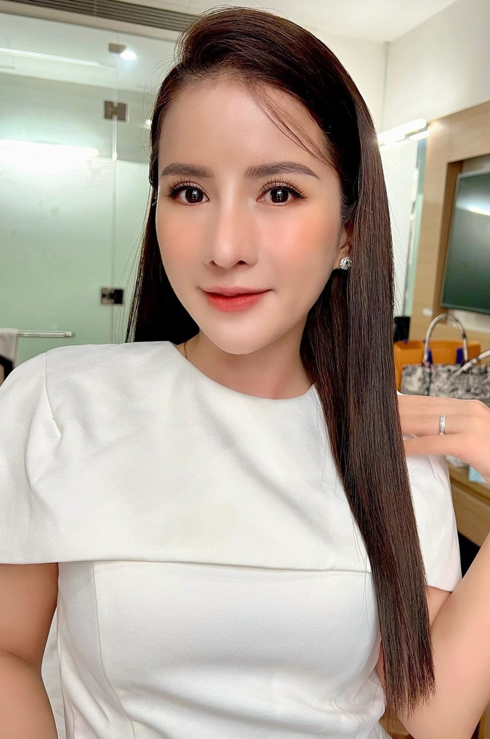 Hiện tại những thông tin xoay quanh việc thụ tinh nhân tạo của Bà Nhân Vlog vẫn được cư dân mạng quan tâm. Ảnh: Tổng hợp