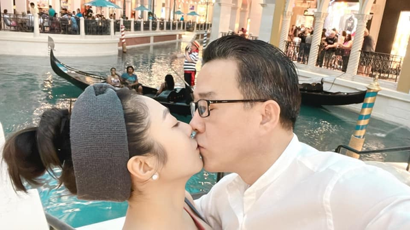 "Chỉ vì yêu anh nên em vất vả", Thắng Ngô gửi lời ngọt ngào tới vợ trẻ.