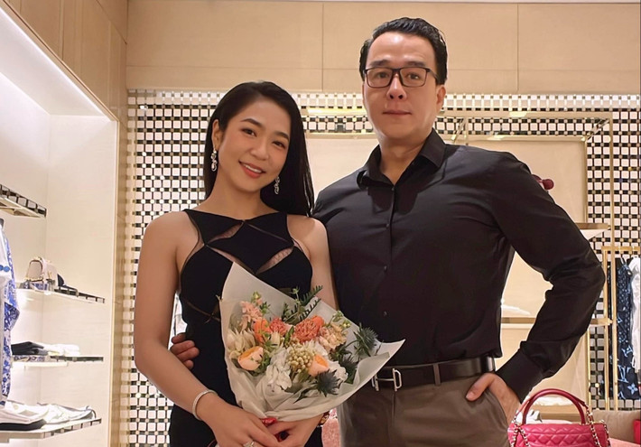 Dù quen chưa được bao lâu nhưng lời mật ngọt họ dành cho đối phương, chắc các cháu gen Z cũng phải mang sách bút tới học tập. Ảnh: FBNV