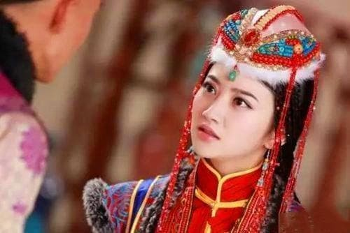 Sau khi kiểm tra văn bia, các chuyên gia xác định đây là Cố Luân Vinh Hiến Công chúa, con gái của hoàng đế Khang Hy.(Ảnh: Công lý & Xã hội)