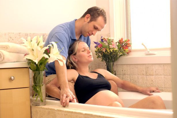 Nhiều mẹ lo lắng hỏi nhau quá trình lâm bồn diễn ra như thế nào. Việc này đôi khi là không cần thiết do với mỗi bà mẹ, quá trình lâm bồn diễn ra khác nhau như một điều bí ẩn kỳ diệu dành riêng cho từng sản phụ.