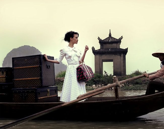 Mùa hè năm 2015, nàng "Nikita" Maggie Q cùng hôn phu quay trở lại Việt Nam để thực hiện chiến dịch bảo vệ tê giác của các tổ chức Quốc tế.