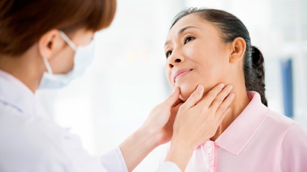 Bệnh về tuyến giáp gây ra hiện tượng mệt mỏi, giảm cân, đau cơ bắp. Những biểu hiện này của bệnh thường không đặc trưng và dễ bị nhầm với bệnh trầm cảm.