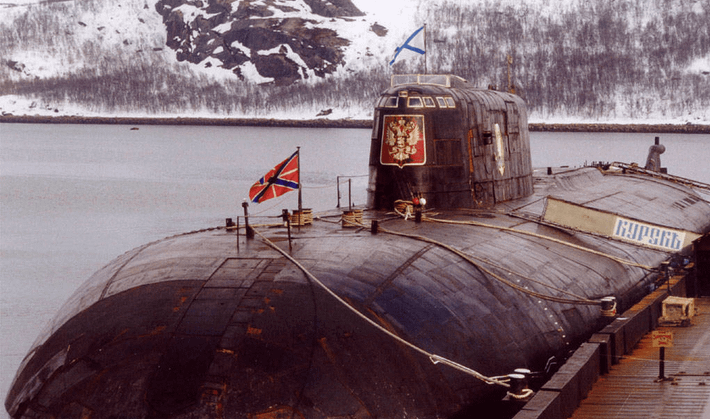 Thảm hoạ tàu ngầm đầu tiên của Nga cho tới thời điểm nảy là tàu ngầm K-141 Kursk. Đây là tàu ngầm thuộc lớp Oscar II đã chìm ngoài khơi vùng biển Barent ngày 12/8/2000. Ảnh: Photoarchive.