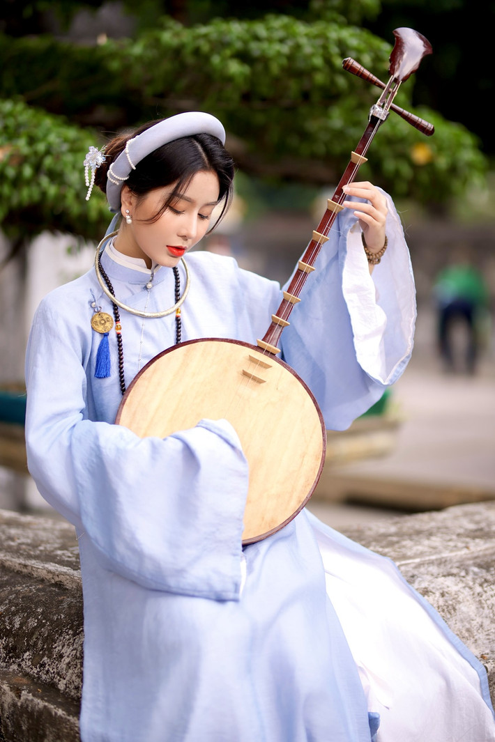 Bộ ảnh mới này của Ngọc Trân đã thu về hơn 35 ngàn like và nhiều bình luận khen ngợi.