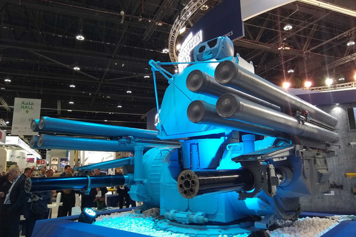Theo đó ngay trong ngày khai mạc triển lãm IDEX 2019, Nga đã ký kết hợp đồng cung cấp các tổ hợp tên lửa chống tăng dẫn đường Kornet-E cho UAE với trị giá lên đến hơn 40 triệu USD. Đây cũng là hợp đồng vũ khí thành công đầu tiên được ghi nhận tại IDEX 2019. Nguồn ảnh: Shephard Media.