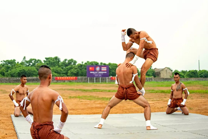 Đây là môn võ có nhiều chiêu thức rất đẹp mắt và có khả năng thực chiến cao. Trong khi đó quân đội Trung Quốc cách đây vài năm đã bỏ không dạy các môn võ cổ truyền cho binh lính của mình vì cho rằng đó là điều không cần thiết. Nguồn ảnh: Sina.