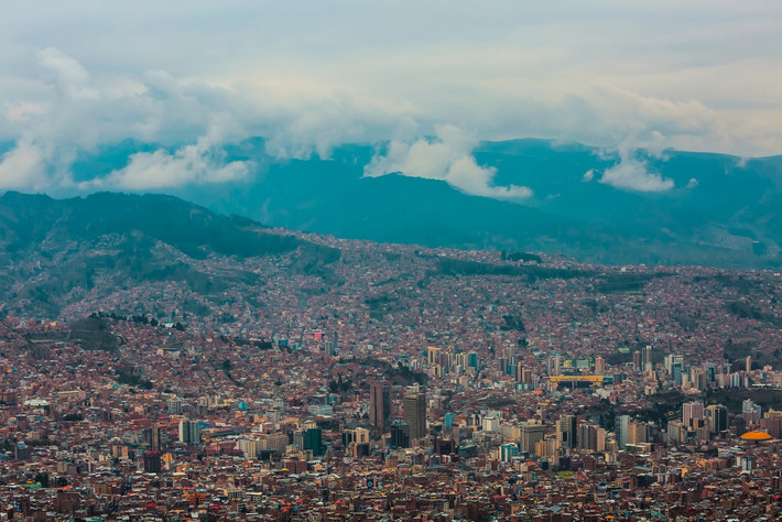 La Paz, Mexico: La Paz là một trong những thành phố Mexico, nổi tiếng bởi cảnh đẹp và những trải nghiệm thú vị. Nơi đây cũng tồn tại nhiều nguy hiểm. Các món đồ có giá trị trên xe hoặc để trong phòng khách sạn dễ bị mất cắp. Ma túy và giết người là những vấn nạn thường xuyên trong thành phố. Bộ ngoại giao Mỹ liệt kê La Paz là một trong 5 thành phố không nên du lịch. Tỷ lệ giết người ở đây là 84,79/100.000 (tức cứ 100.000 người, có khoảng 85 nạn nhân bị giết).