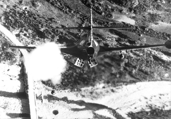 Ngày 4/11/1952, Tổng thống Dwight Eisenhower lên nhận chức, trong chiến dịch tranh cử của mình, Eisenhower đã hứa sẽ chấm dứt cuộc chiến ở bán đảo Triều Tiên.Nguồn ảnh: Theatlantic.
