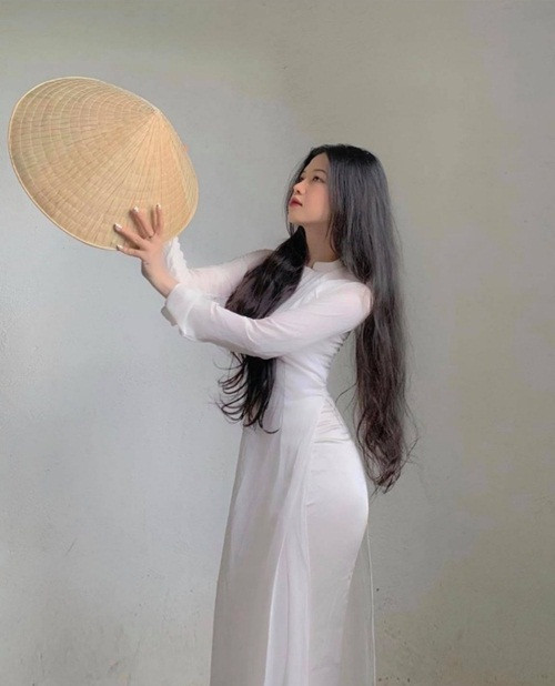 Hiện tại, nữ sinh 10x này đang thu hút đến gần 180.000 lượt follow trên mạng xã hội.