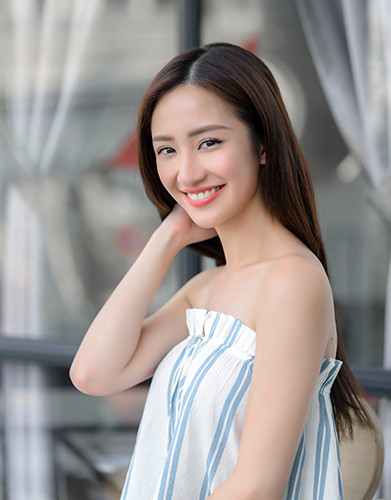 Kể từ khi công khai nâng ngực, Jun Vũ không ngần ngại diện những bộ cánh táo bạo giúp phô diễn trọn vẹn những đường cong cơ thể cực quyến rũ.