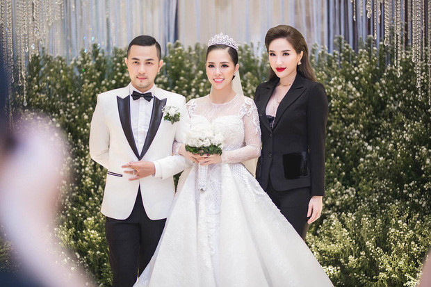 Tuy nhiên không lâu sau, Trang Pilla bất ngờ tuyên bố chia tay Karik và lên xe hoa với Thế Bảo - anh trai ca sĩ Bảo Thy.