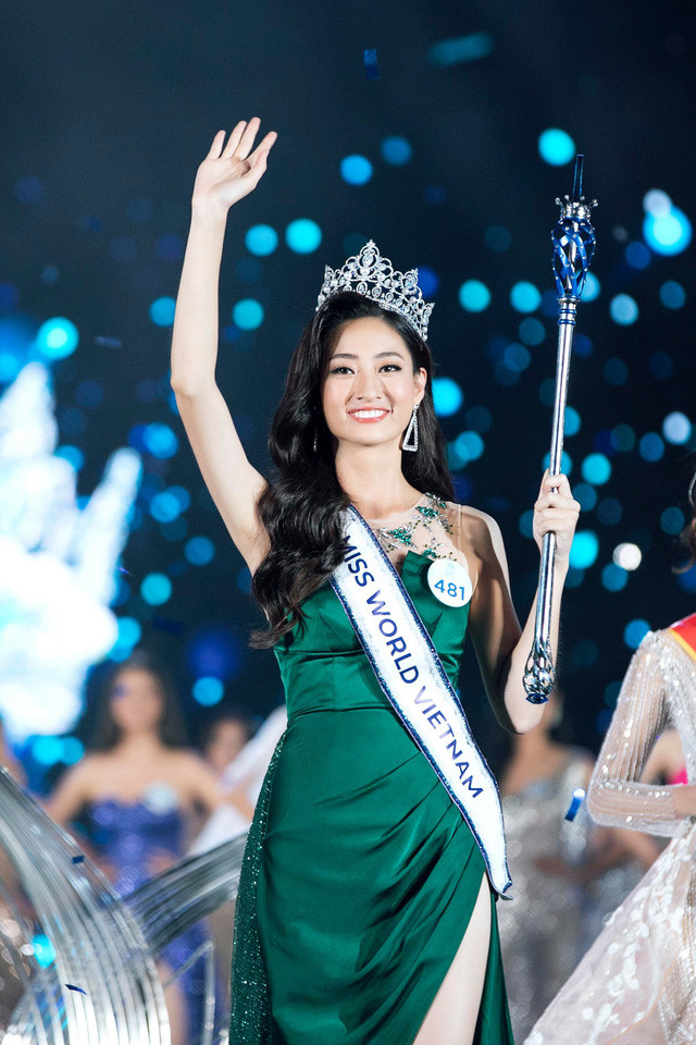 Lương Thùy Linh đăng quang Hoa hậu Thế giới Việt Nam 2019 với sự đồng thuận của hầu hết người hâm mộ. Cô thuộc nhóm thí sinh 10X, đến từ Cao Bằng và được nhận xét có gương mặt giống Hoa hậu Đỗ Mỹ Linh, nhất là góc nghiêng.