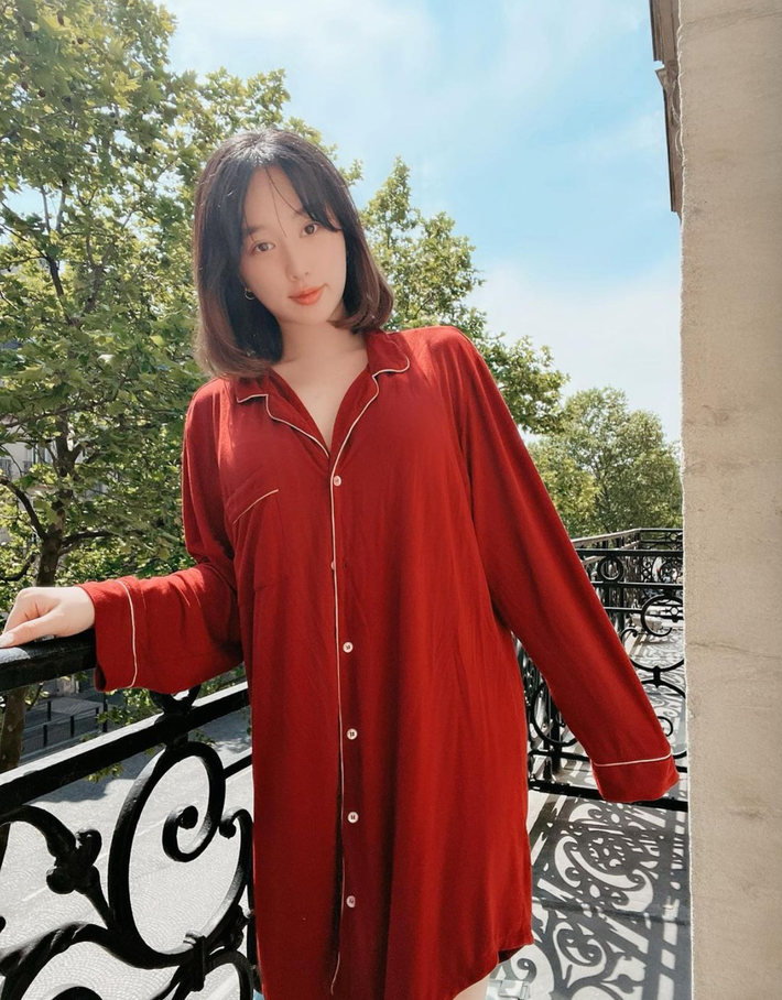 Bitnara trở nên xinh đẹp, quyến rũ hơn nhiều so với thời điểm cô đặt chân vào làng streamer.