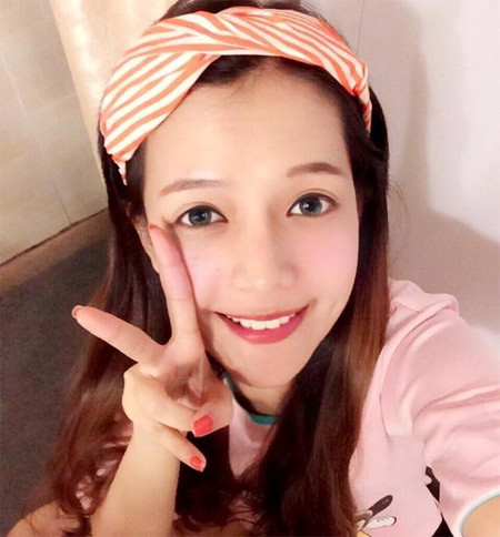 Nhiều người ủng hộ, nhờ Yến tư vấn về phẫu thuật thẩm mỹ, nhưng cũng có không ít ý kiến cho rằng nhan sắc từ dao kéo của cô là sản phẩm vay mượn, không bền.