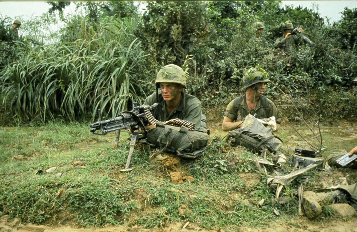 Binh lính Mỹ với một ổ đề kháng trong chiến dịch "con trâu". Nguồn ảnh: Flickr.