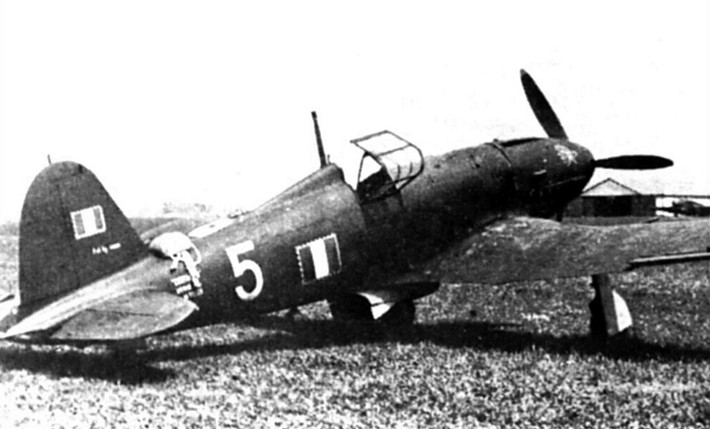 Do Italy thua trận quá sớm, chỉ khoảng 300 máy bay Fiat G.55 từng được sản xuất. Tuy nhiên, danh tiếng về loại máy bay này còn khiến các tướng lĩnh cấp cao trong Luftwaffe (không quân Đức) phải thừa nhận Fiat G.55 là loại chiến đấu cơ tốt nhất từng được chế tạo trong Chiến tranh Thế giới thứ 2. Nguồn ảnh: Tube.