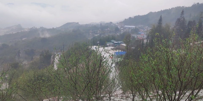 Trưa 3/3, trao đổi với PV Kiến Thức, ông Phàn A Long – Chủ tịch xã Dào San, huyện Phong Thổ, tỉnh Lai Châu cho biết trên địa bàn vừa xảy ra trận mưa đá lớn.