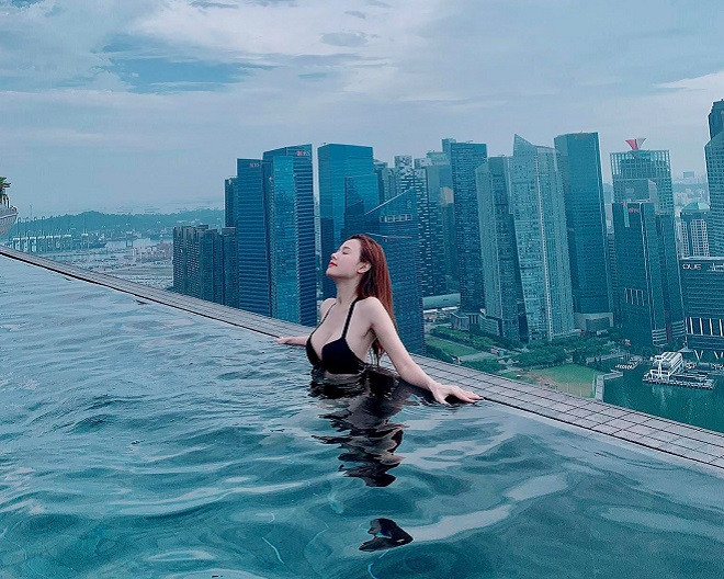 Nhắc tới Midu người ta dễ dàng nhớ ngay đến phong cách ngọt ngào, kín đáo của người đẹp sinh năm 1989.