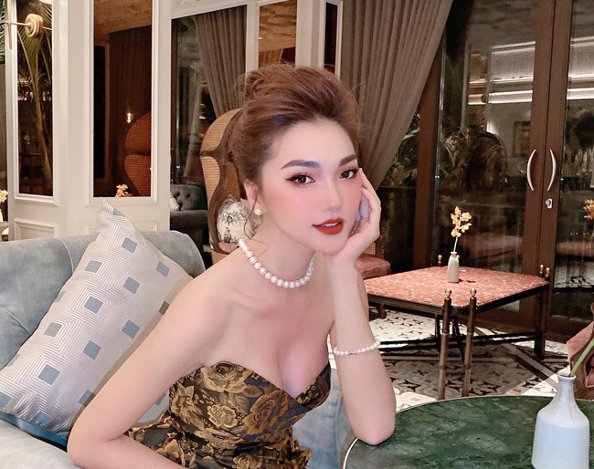 Sự nghiệp của Ngọc Nữ không ngừng thăng tiến sau khi giành giải ở cuộc thi Hoa hậu Hoàn vũ 2017.