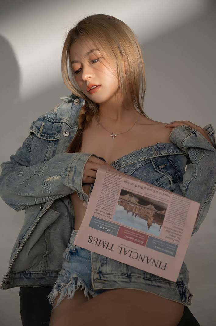 Hot girl Trần Thu Trang (Trang Lucy) từng được cư dân mạng ngưỡng mộ bởi nét đẹp gợi cảm mà không phản cảm.